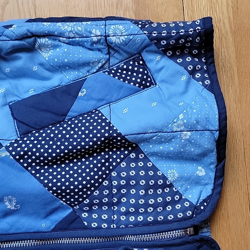GAP Organic Cotton Bandana Print Quilt Bomber Jacket - Picture 4 of 8